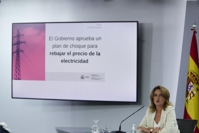 La vicepresidenta tercera y ministra de Transición Ecológica y Reto Demográfico, Teresa Ribera, interviene en una rueda de prensa posterior al Consejo de Ministros celebrado en Moncloa, a 14 de septiembre de 2021, en Madrid (España)