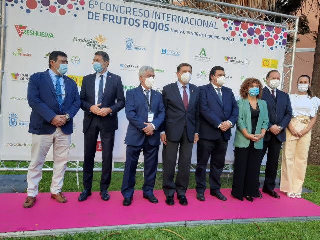 Inauguración del sexto Congreso Internacional de Frutos Rojos en Huelva.