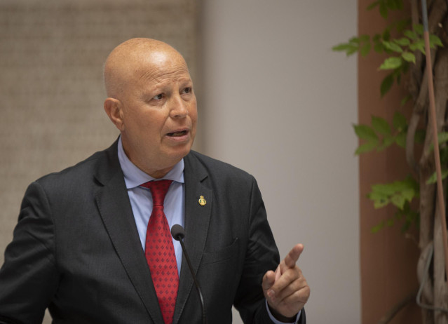 El consejero de Educación, Javier Imbroda