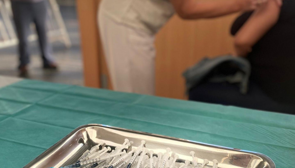 Proceso de vacunación contra el Covid en el Recinto Ferial de Pontevedra.