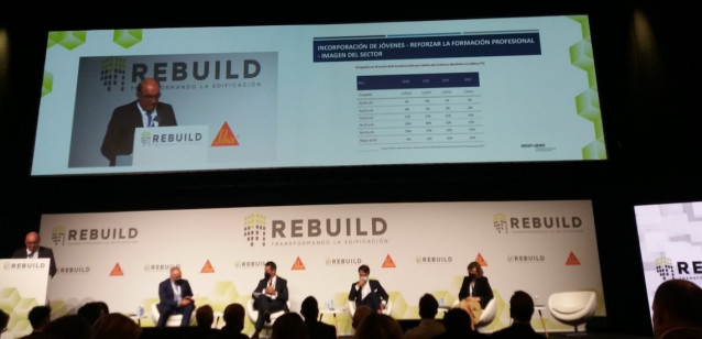 Mariano Sanz, secretario general de la CNC, durante su ponencia en Rebuild