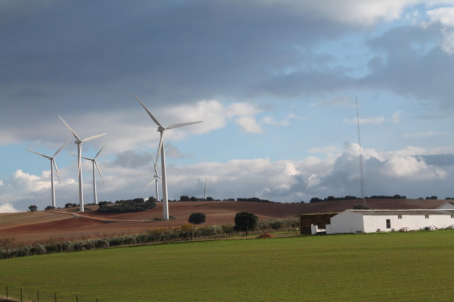 Archivo - MOLINOS, ENERGÍA EÓLICA, RENOVABLES, VIENTO