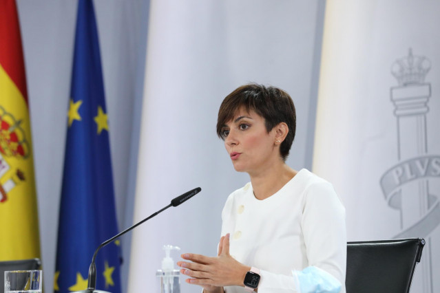 La ministra Portavoz, Isabel Rodríguez, interviene en una rueda de prensa posterior a la reunión del Consejo de Ministros, a 21 de septiembre de 2021, en Madrid, (España). Durante la comparecencia han informado de las medidas acordadas en el Consejo de Mi