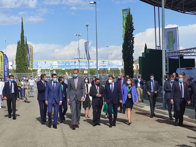 Felipe VI durante su vsita en la nauguración de Expoliva
