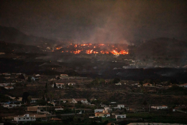 El volcán de ‘Cumbre Vieja’, en La Palma, en plena erupción