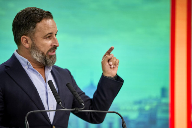 El presidente de Vox, Santiago Abascal, interviene en una rueda de prensa del Comité de Acción Política de Vox, en su sede nacional, a 30 de agosto de 2021, en Madrid, (España).