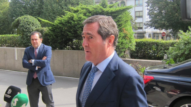 Archivo - El presidente de la CEOE, Antonio Garamendi, en Getxo