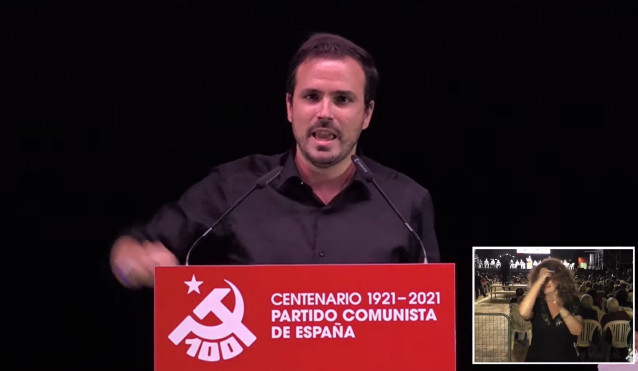 El ministro de Consumo, Alberto Garzón, participa en las fiestas del PCE