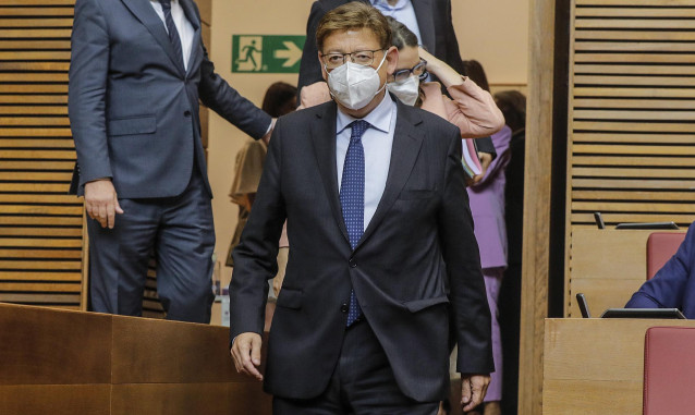 El 'president' de la Generalitat, Ximo Puig, a su llegada a un pleno de las Cortes valencianas en el Palau de las Cortes Valencianas, a 27 de septiembre de 2021, en Valencia, Comunidad Valenciana, (España). Durante esta sesión plenaria, el Gobierno de la