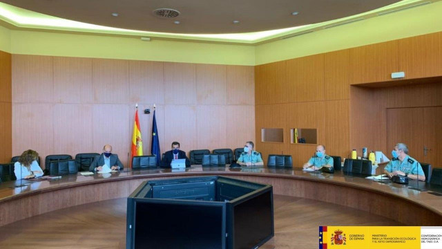 Responsables de CHT y Seprona firman un convenio