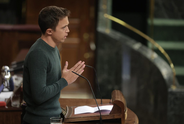 El líder de Más País, Íñigo Errejón, interviene en una sesión plenaria en el Congreso de los Diputados, a 28 de septiembre de 2021, en Madrid, (España).