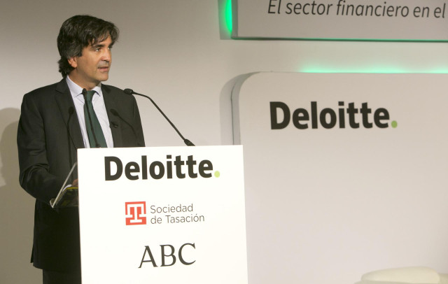 El secretario de Estado de Economía y Apoyo a la Empresa, Gonzalo García Andrés, durante la clausura del XXVIII Encuentro del Sector Financiero organizado por Deloitte, Sociedad de Tasación y ABC