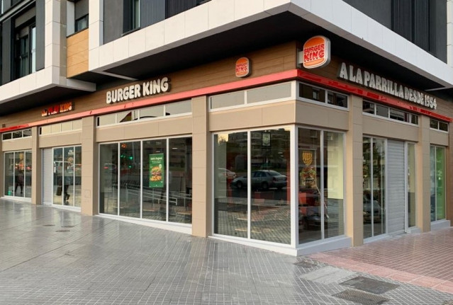 Archivo - Establecimiento de Burger King en Córdoba.