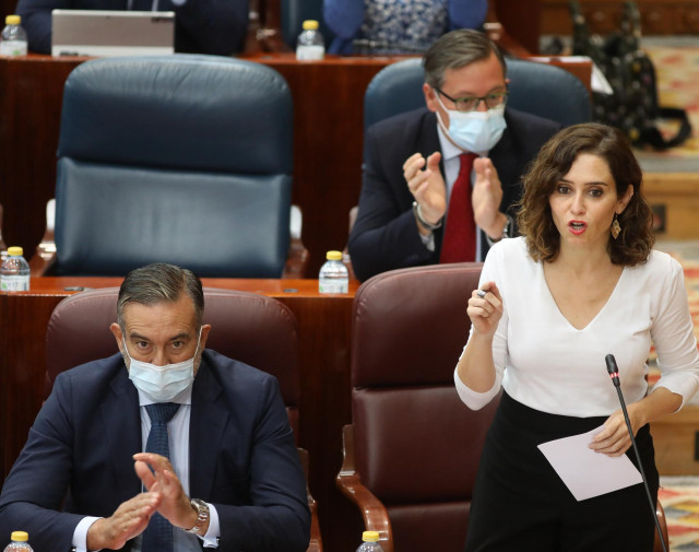 La presidenta de la Comunidad de Madrid, Isabel Díaz Ayuso, interviene en el Pleno de la Asamblea de Madrid