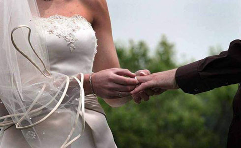 Todos los detalles de boda atados y... ¡el fotógrafo te borra las fotos por venganza!