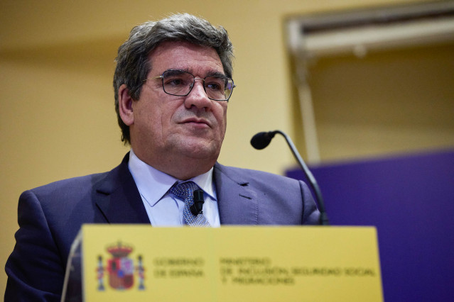 El ministro de Inclusión, Seguridad Social y Migraciones, José Luis Escrivá, presenta las líneas generales de los Presupuestos Generales del Estado para 2022 correspondientes a su cartera, a 14 de octubre de 2021, en Madrid, (España).