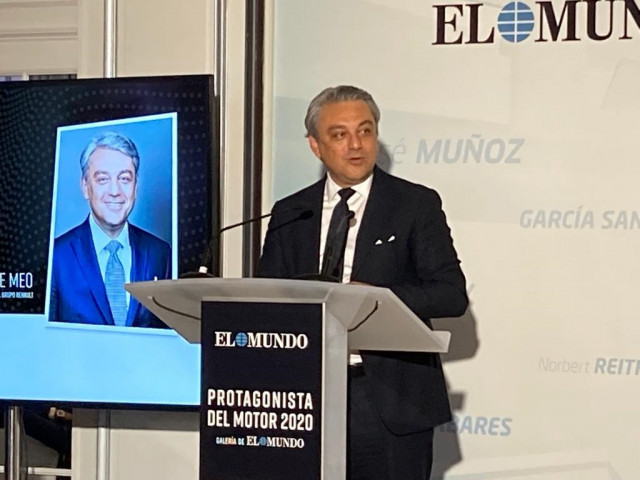 Luca De Meo, CEO del Grupo Renault, en la entrega del Premio Protagonista del Motor 2020 de El Mundo