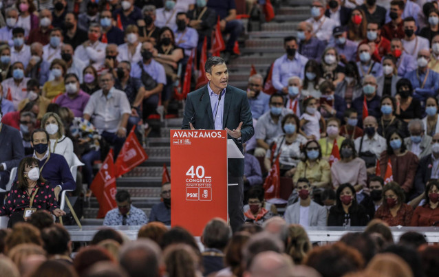 El secretario general del PSOE y presidente del Gobierno, Pedro Sánchez, en la clausura del 40º Congreso Federal del PSOE, en la Feria de Valencia, a 17 de octubre de 2021, en Valencia, Comunidad Valenciana (España)