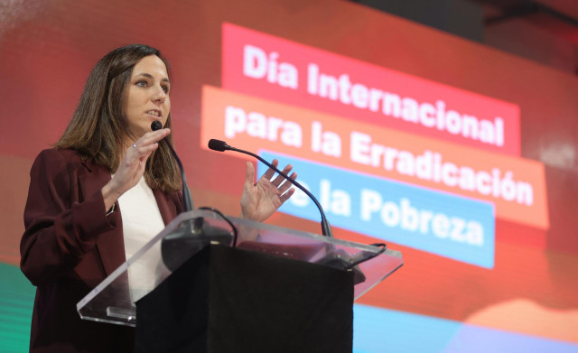 La ministra de Derechos Sociales y Agenda 2030, Ione Belarra, interviene en el Acto Conmemorativo con motivo del Día Internacional para la Erradicación de la Pobreza, en el Espacio Rastro Madrid, a 15 de octubre de 2021, en Madrid (España).