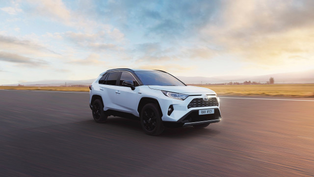 Archivo - Imagen de un Toyota RAV4 Electric Hybrid.