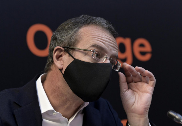 El consejero delegado de Orange España, Jean-François Fallacher, lidera la rueda de prensa del balance de los resultados de Orange España durante los primeros nueve meses de 2021, a 26 de octubre de 2021, en Madrid, (España).