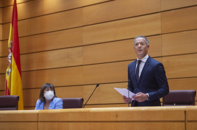 Archivo - Ander Gil, hasta ahora senador del PSOE, pronuncia un discurso tras ser elegido nuevo presidente del Senado, durante una sesión plenaria en la Cámara Alta, a 12 de julio de 2021, en Madrid (España). Durante este Pleno extraordinario los senadore