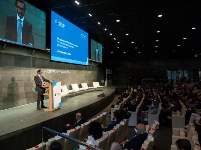 El presidente de Mutualidad de la Abogacía, Enrique Sanz Fernández-Lomana, durante el IV Encuentro Económico-Asegurador