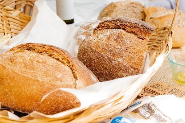 Celiaquía y alergia al trigo están asociadas al gluten de los cereales.