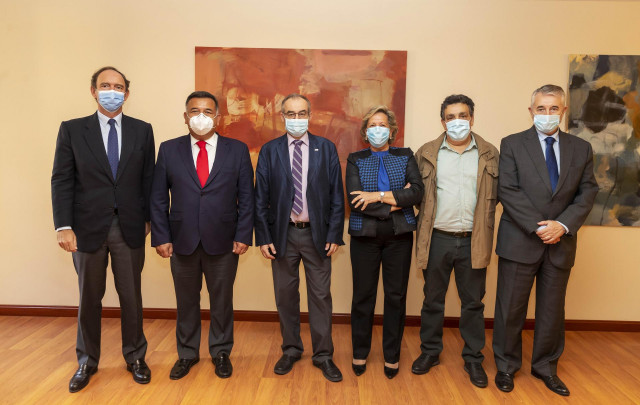 Las patronales del sector asegurador y de mutuas y los sindicatos firman el convenio colectivo sectorial para el periodo 2020-2024.