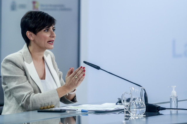 La ministra Portavoz y de Política Territorial, Isabel Rodríguez, comparece en rueda de prensa posterior al Consejo de Ministros celebrado en Moncloa, a 2 de noviembre de 2021, en Madrid (España)