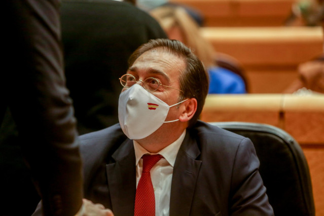 El ministro de Asuntos Exteriores, Unión Europea y Cooperación, José Manuel Albares, durante una sesión de control al Gobierno en el Senado, a 2 de noviembre de 2021