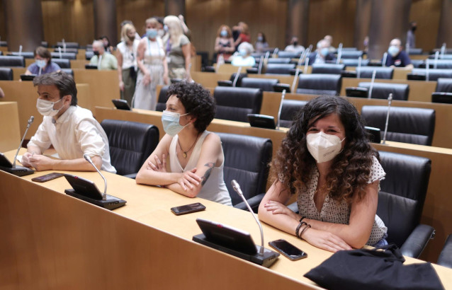Archivo - (I-D) El presidente del grupo parlamentario de Unidas Podemos en el Congreso, Jaume Asens; la portavoz parlamentaria de En Comú Podem, Aina Vidal y la portavoz adjunta de Unidas Podemos en el Congreso, Sofía Fernández Castañón.