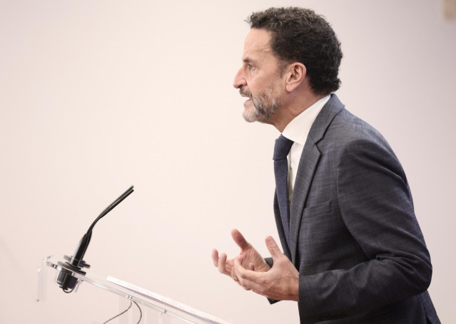 El portavoz adjunto en el Congreso, Edmundo Bal, responde a los medios en una rueda de prensa en el Congreso