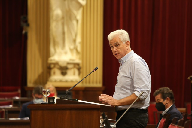 Archivo - El portavoz del PI en el Parlament balear, Josep Melià.