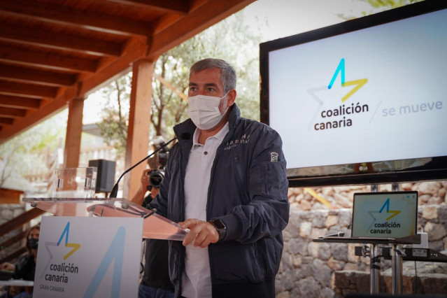 El secretario general y líder de los nacionalistas, Fernando Clavijo