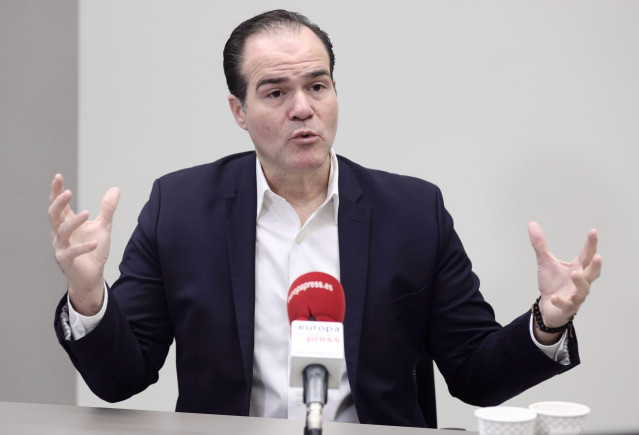 El presidente del Banco Interamericano de Desarrollo (BID), Mauricio Claver-Carone, en una entrevista a Europa Press, en la sede de la agencia, a 5 de noviembre de 2021, en Madrid, (España).