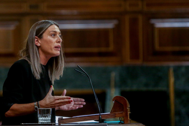 La portavoz de Junts en el Congreso, Míriam Nogueras,  interviene en una sesión plenaria en el Congreso