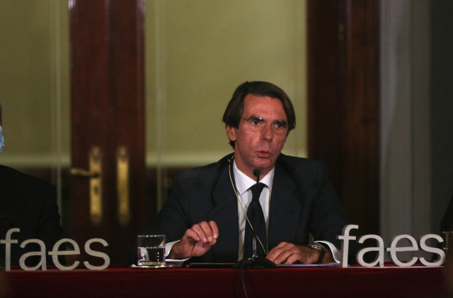 El expresidente del Gobierno, José María Aznar, interviene durante el acto de presentación del libro 
