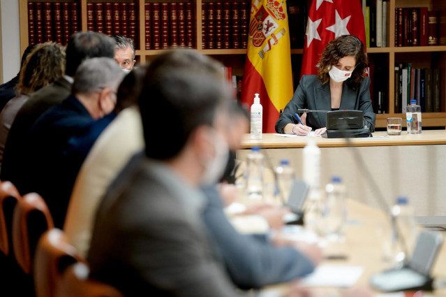 La presidenta de la Comunidad de Madrid, Isabel Díaz Ayuso, se reúne con sindicatos de Policía y Guardia Civil