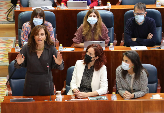 La portavoz de Más Madrid, Mónica García,en un debate del pleno de la Asamblea de Madrid.