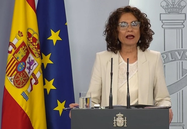 Archivo - Rueda de prensa telemática de la ministra de Hacienda y portavoz del Gobierno, María Jesús Montero.
