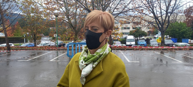 La consejera de Desarrollo Económico, Sostenibilidad y Medio Ambiente, Arantxa Tapia, hace declaraciones en el Parque Tecnológico de Zamudio