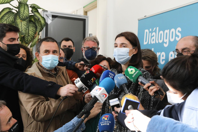 La ministra de Justicia, Pilar Llop, ofrece declaraciones a los medios después de participar en la jornada 'El futuro de la España despoblada', a 15 de noviembre de 2021, en Teruel, Aragón, (España).