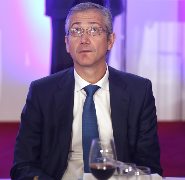 El gobernador del Banco de España, Pablo Hernández de Cos, en una conferencia en el Casino de Madrid, a 15 de noviembre de 2021, en Madrid (España). Cos participa como ponente invitado en la Convención Anual de la Asociación de Mercados Financieros.