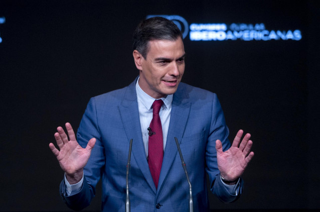 El presidente del Gobierno, Pedro Sánchez, interviene en el acto conmemorativo del 30º aniversario de las Cumbres Iberoamericanas, en Casa de América