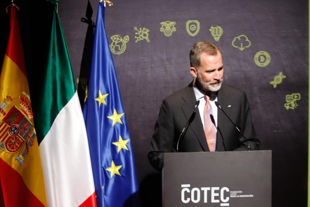 El Rey Felipe VI, comparece en en la clausura de la XIV Cumbre Cotec Europa a 17 de noviembre del 2021 en Málaga.