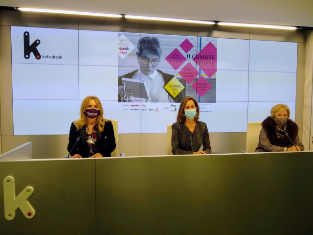 Ana Bujaldón, Inés Monguilot y Carmen Miral