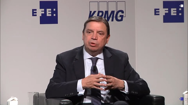 El ministro de Agricultura, Pesca y Alimentación, Luis Planas, durante su intervención en el VIII Foro 'Fondos Europeos. El reto de transformar el sector agroalimentario'