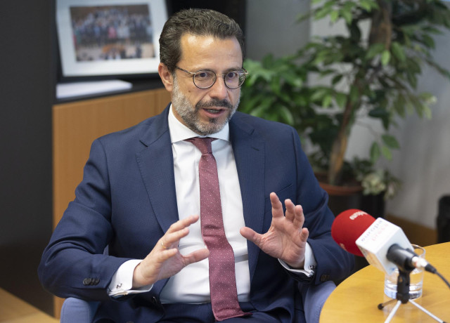 El consejero de Economía, Javier Ferández-Lasquetty, durante una entrevista con Europa Press en la Asamblea de Madrid, a 4 de noviembre de 2021, en Madrid, (España).