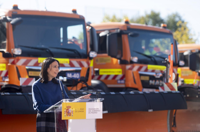 La delegada del Gobierno en Madrid, Mercedes González, presenta el Plan de Fenómenos Adversos y Nevadas 2021-2022 en el Centro de Conservación y Explotación de Carreteras M-40, a 12 de noviembre de 2021, en Madrid, (España). González preside la reunión de
